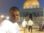   يافا: الشرطة تحقق مع الشاب نضال المشهراوي بعد نشر صورته في المسجد الأقصى المبارك